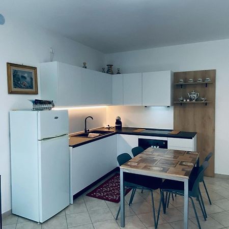 Alma Apartment シルミオーネ エクステリア 写真